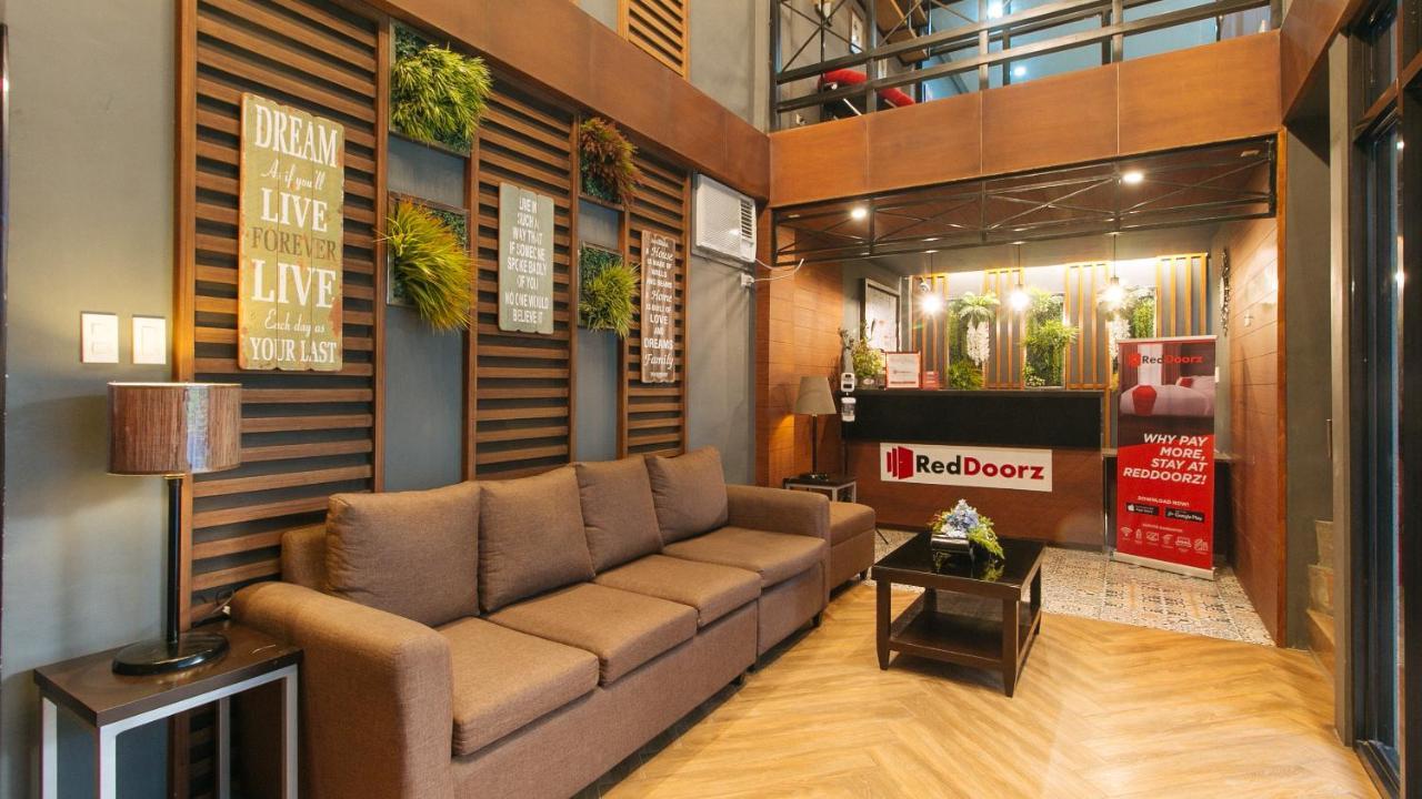 Reddoorz @ Gardenview Hotel Gtower Angeles Bagian luar foto