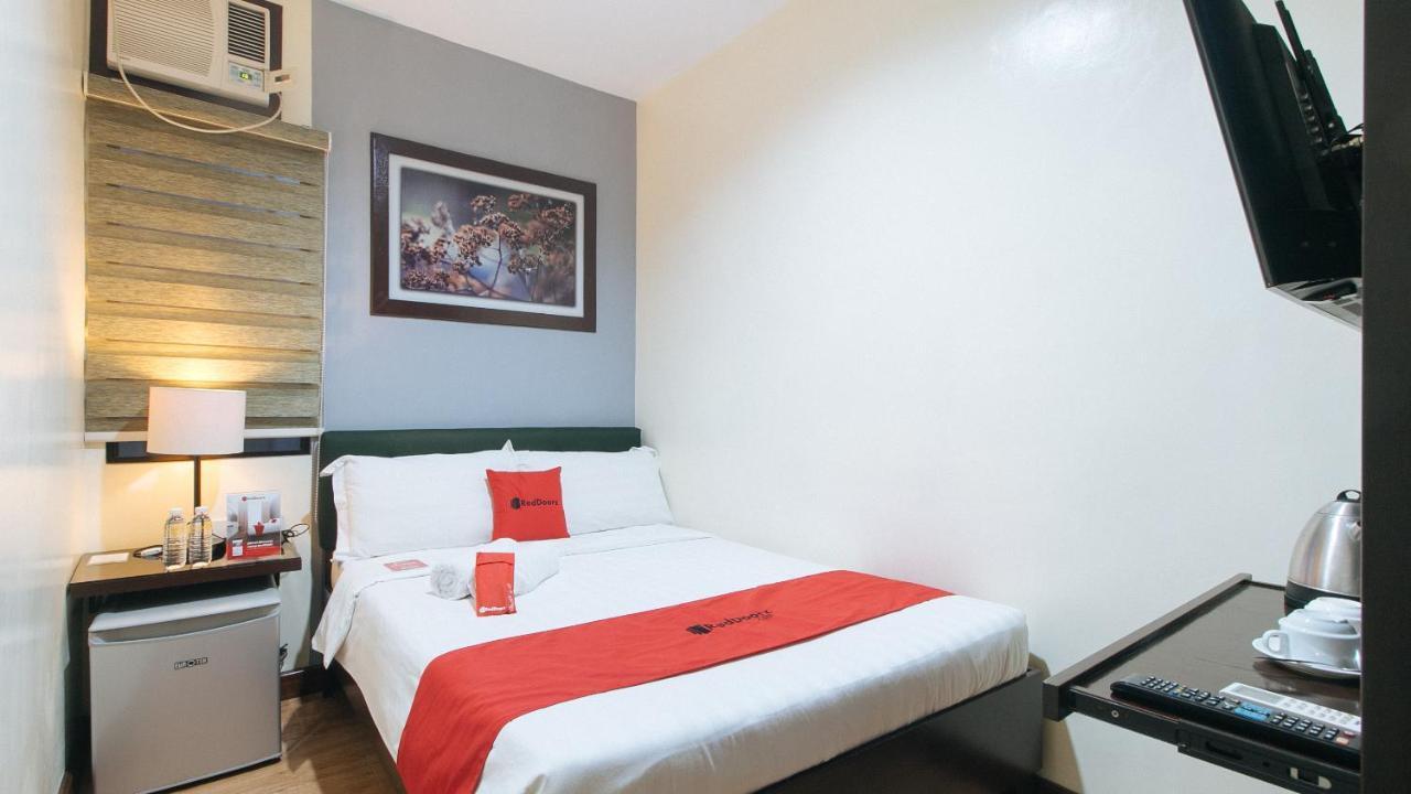 Reddoorz @ Gardenview Hotel Gtower Angeles Bagian luar foto