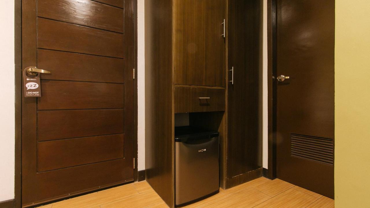Reddoorz @ Gardenview Hotel Gtower Angeles Bagian luar foto