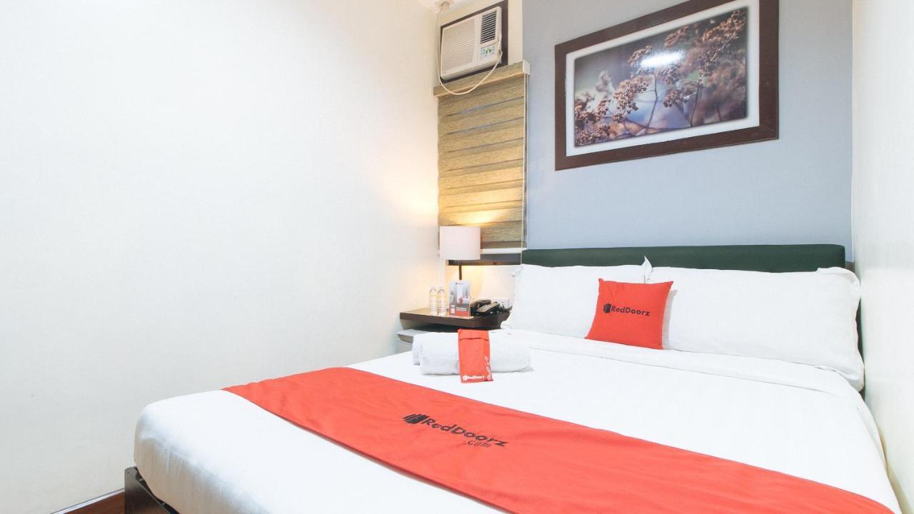 Reddoorz @ Gardenview Hotel Gtower Angeles Bagian luar foto
